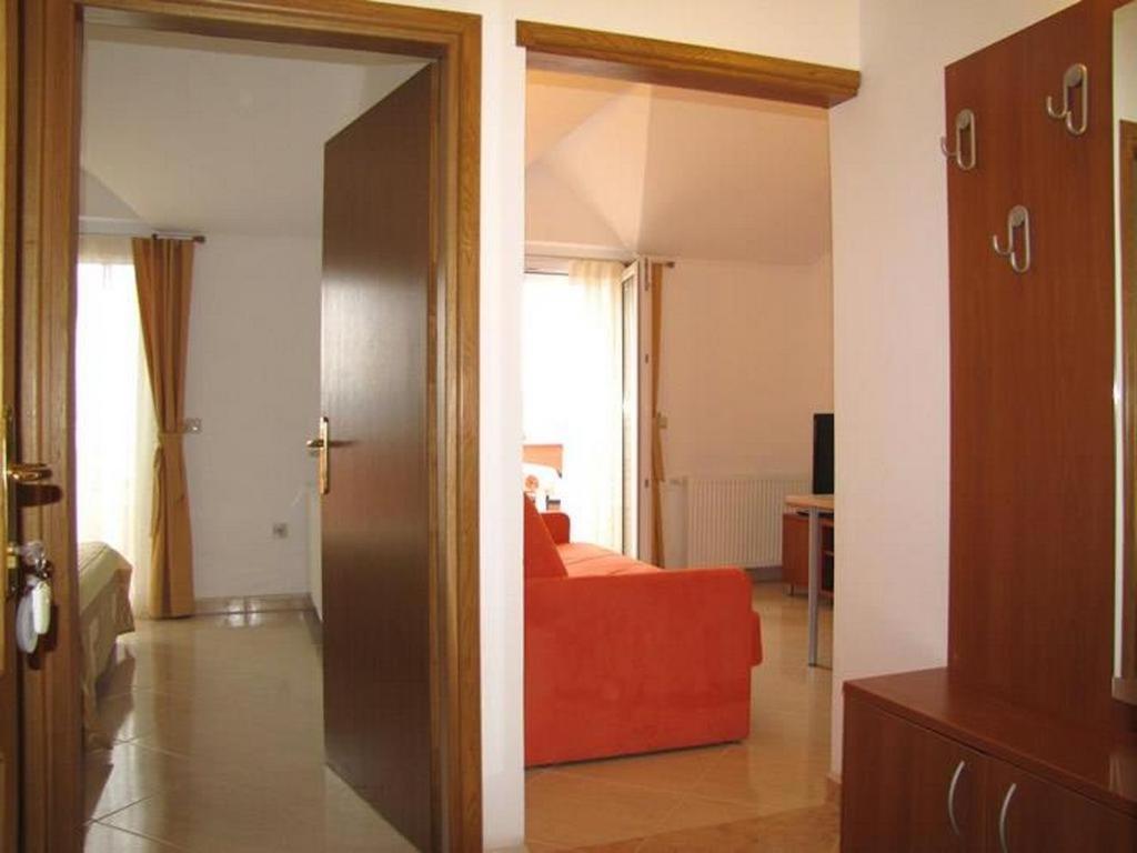 Family Friendly Apartments With A Swimming Pool Nevidjane, Pasman - 18054 Neviđane Eksteriør bilde