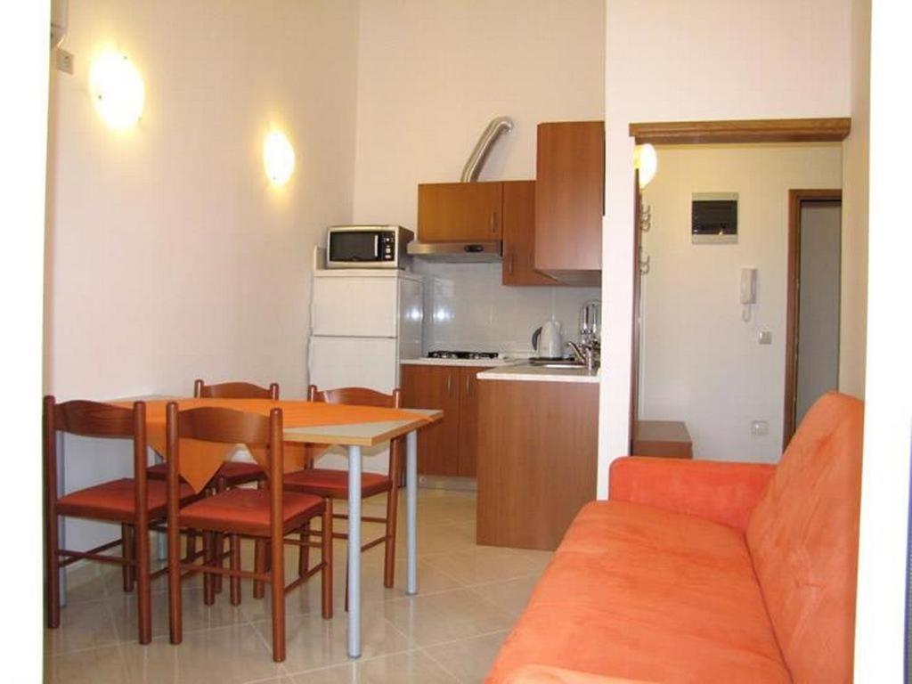 Family Friendly Apartments With A Swimming Pool Nevidjane, Pasman - 18054 Neviđane Eksteriør bilde