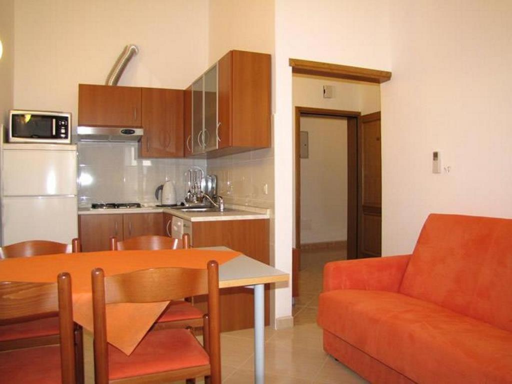 Family Friendly Apartments With A Swimming Pool Nevidjane, Pasman - 18054 Neviđane Eksteriør bilde