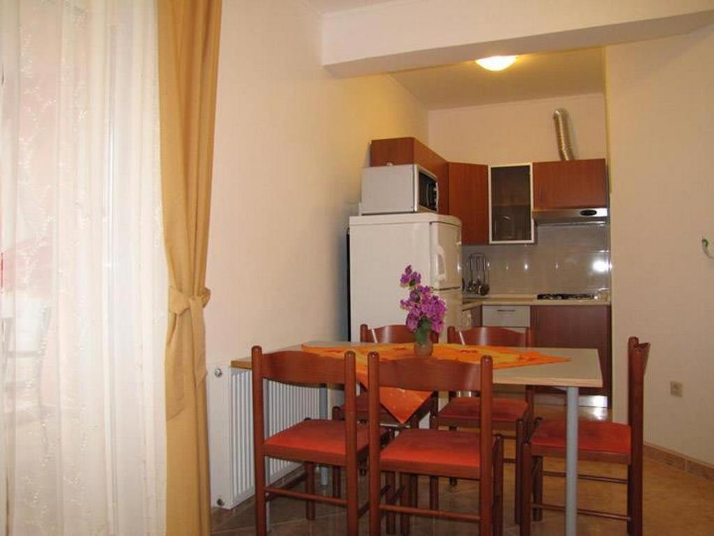 Family Friendly Apartments With A Swimming Pool Nevidjane, Pasman - 18054 Neviđane Eksteriør bilde