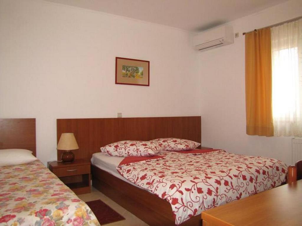 Family Friendly Apartments With A Swimming Pool Nevidjane, Pasman - 18054 Neviđane Eksteriør bilde