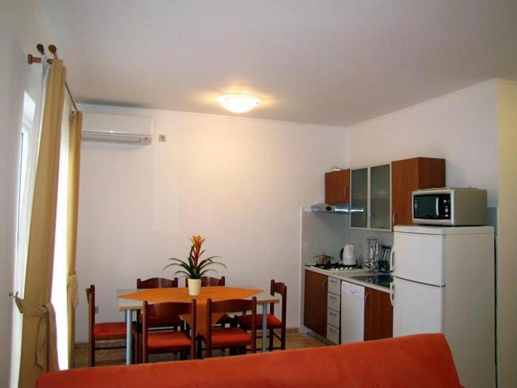 Family Friendly Apartments With A Swimming Pool Nevidjane, Pasman - 18054 Neviđane Eksteriør bilde