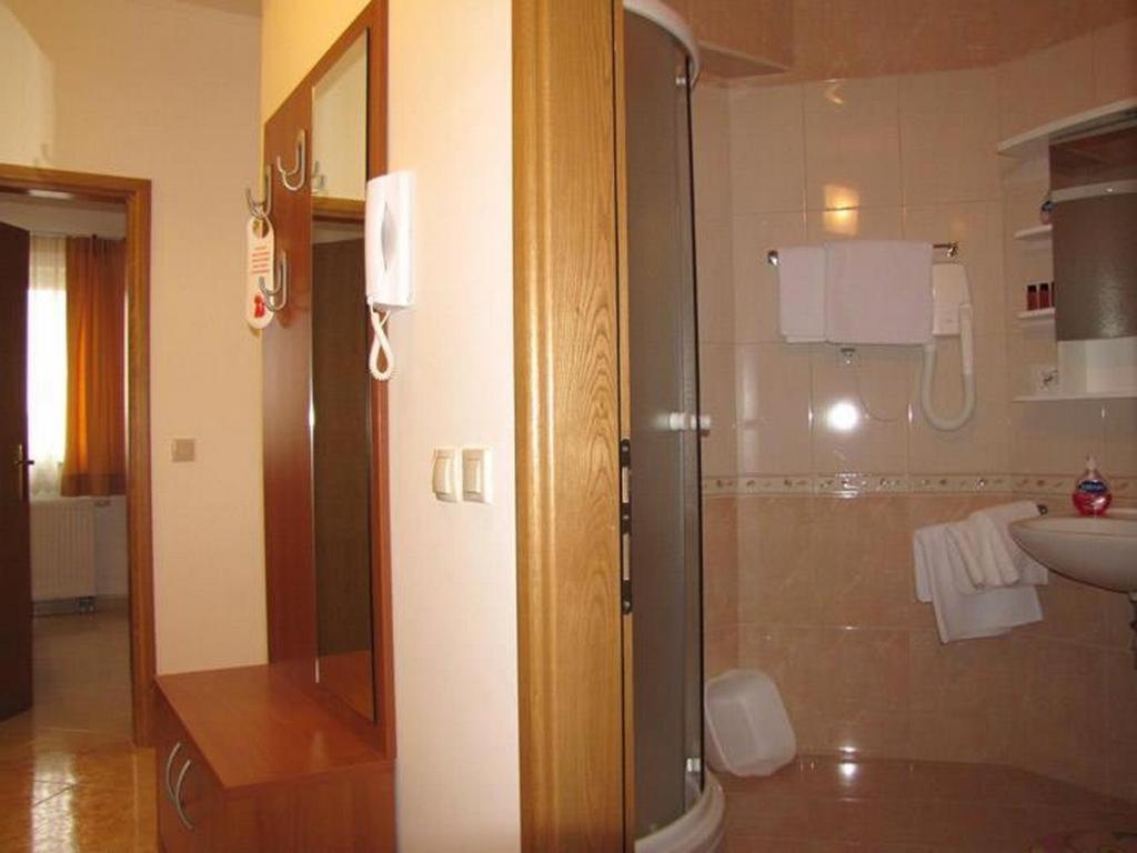 Family Friendly Apartments With A Swimming Pool Nevidjane, Pasman - 18054 Neviđane Eksteriør bilde